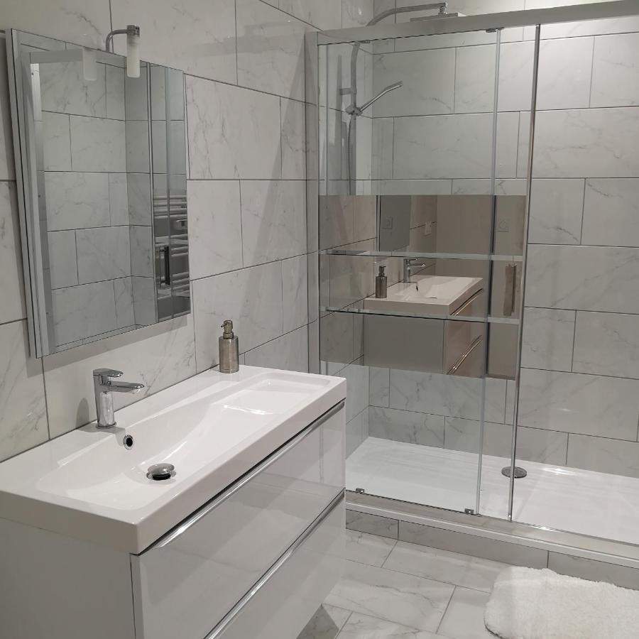 Suite Familiale Saint-Exupery-Spacieux-Hypercentre-Wifi-Velo Castelnaudary Buitenkant foto